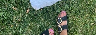 Beth Hoyt feet photo 3