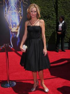 Beth Littleford feet photo 13