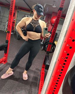 Beth Phoenix feet photo thumbnail