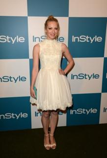 Beth Riesgraf feet photo thumbnail