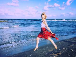 Beth Riesgraf feet photo thumbnail