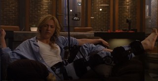 Beth Riesgraf feet photo thumbnail