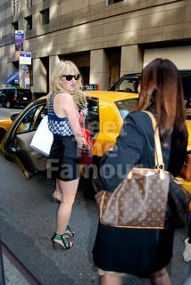 Beth Riesgraf feet photo thumbnail