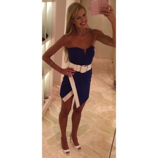 Beth Stern feet photo thumbnail
