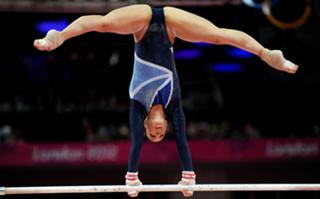 Beth Tweddle feet photo 11