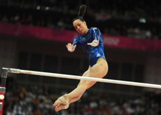 Beth Tweddle feet photo 11