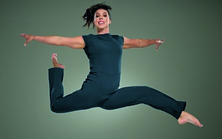 Beth Tweddle feet photo 3