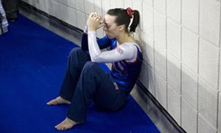Beth Tweddle feet photo 2