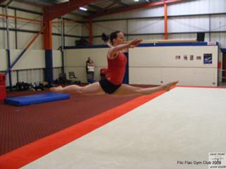 Beth Tweddle feet photo 1