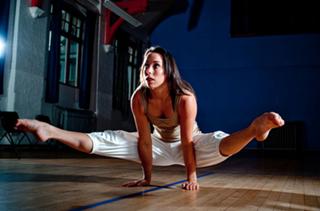 Beth Tweddle feet photo 10