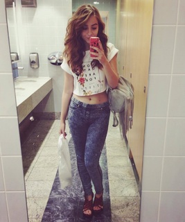 Bethan Mary Leadley feet photo 10