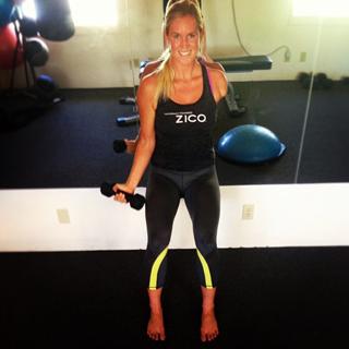 Bethany Hamilton feet photo 9