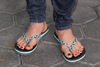 Bethany Hamilton feet photo 12
