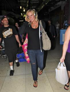 Bethany Hamilton feet photo 10