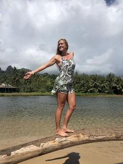 Bethany Hamilton feet photo 18