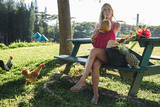 Bethany Hamilton feet photo 8