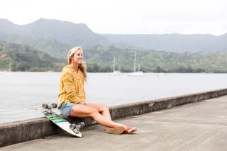 Bethany Hamilton feet photo 18