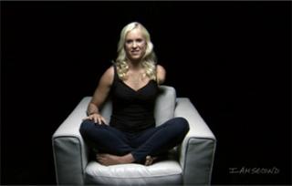 Bethany Hamilton feet photo 10