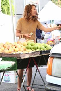 Bethany Joy Lenz feet photo thumbnail