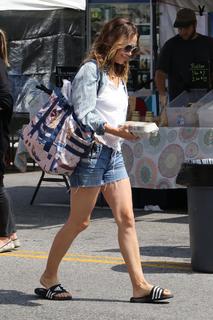 Bethany Joy Lenz feet photo thumbnail