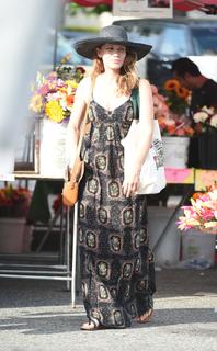 Bethany Joy Lenz feet photo thumbnail