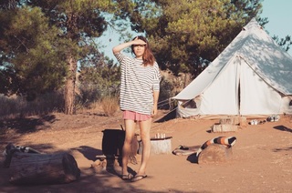 Bethany Joy Lenz feet photo thumbnail