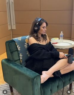 Bethany Joy Lenz feet photo 3
