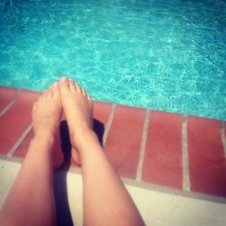 Bethany Mota feet photo thumbnail