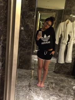 Bethany Mota feet photo thumbnail