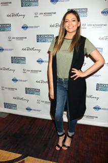 Bethany Mota feet photo thumbnail