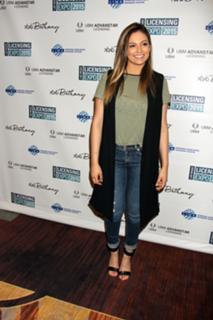 Bethany Mota feet photo thumbnail