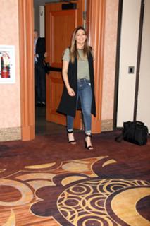 Bethany Mota feet photo thumbnail