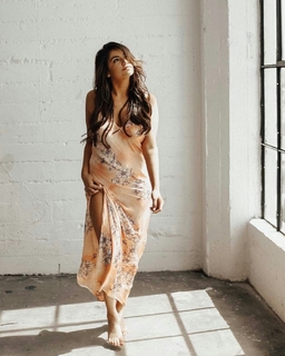 Bethany Mota feet photo thumbnail