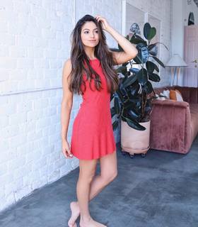 Bethany Mota feet photo thumbnail