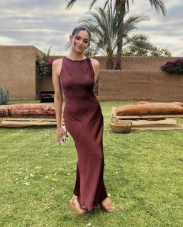 Bethany Mota feet photo thumbnail