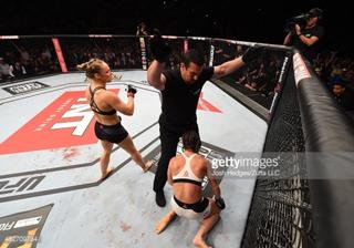 Bethe Correia feet photo 9