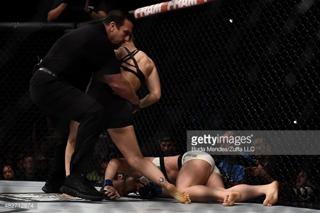 Bethe Correia feet photo 8