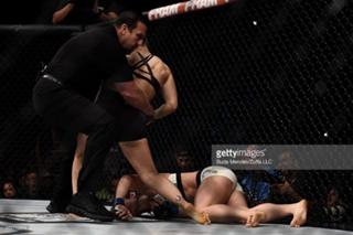 Bethe Correia feet photo 19