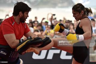 Bethe Correia feet photo 10