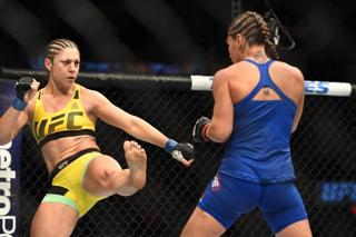 Bethe Correia feet photo 15
