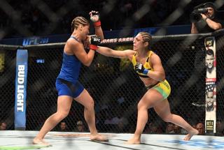 Bethe Correia feet photo 14