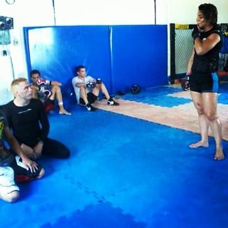 Bethe Correia feet photo 17