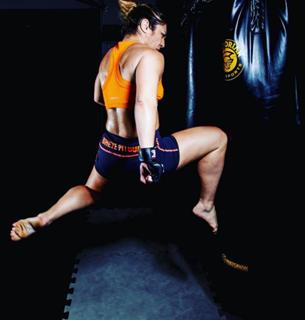 Bethe Correia feet photo 17