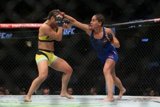 Bethe Correia feet photo 4