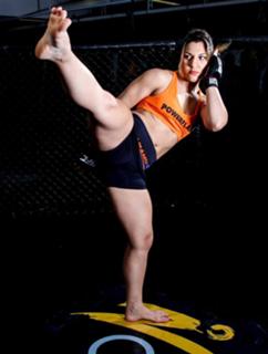 Bethe Correia feet photo 1