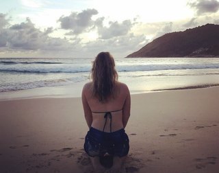 Bethe Correia feet photo 8