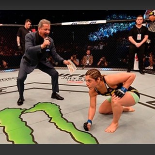 Bethe Correia feet photo 3