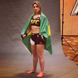 Bethe Correia feet photo 2
