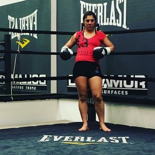 Bethe Correia feet photo 9
