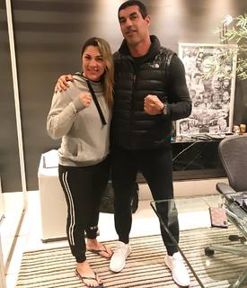 Bethe Correia feet photo 18